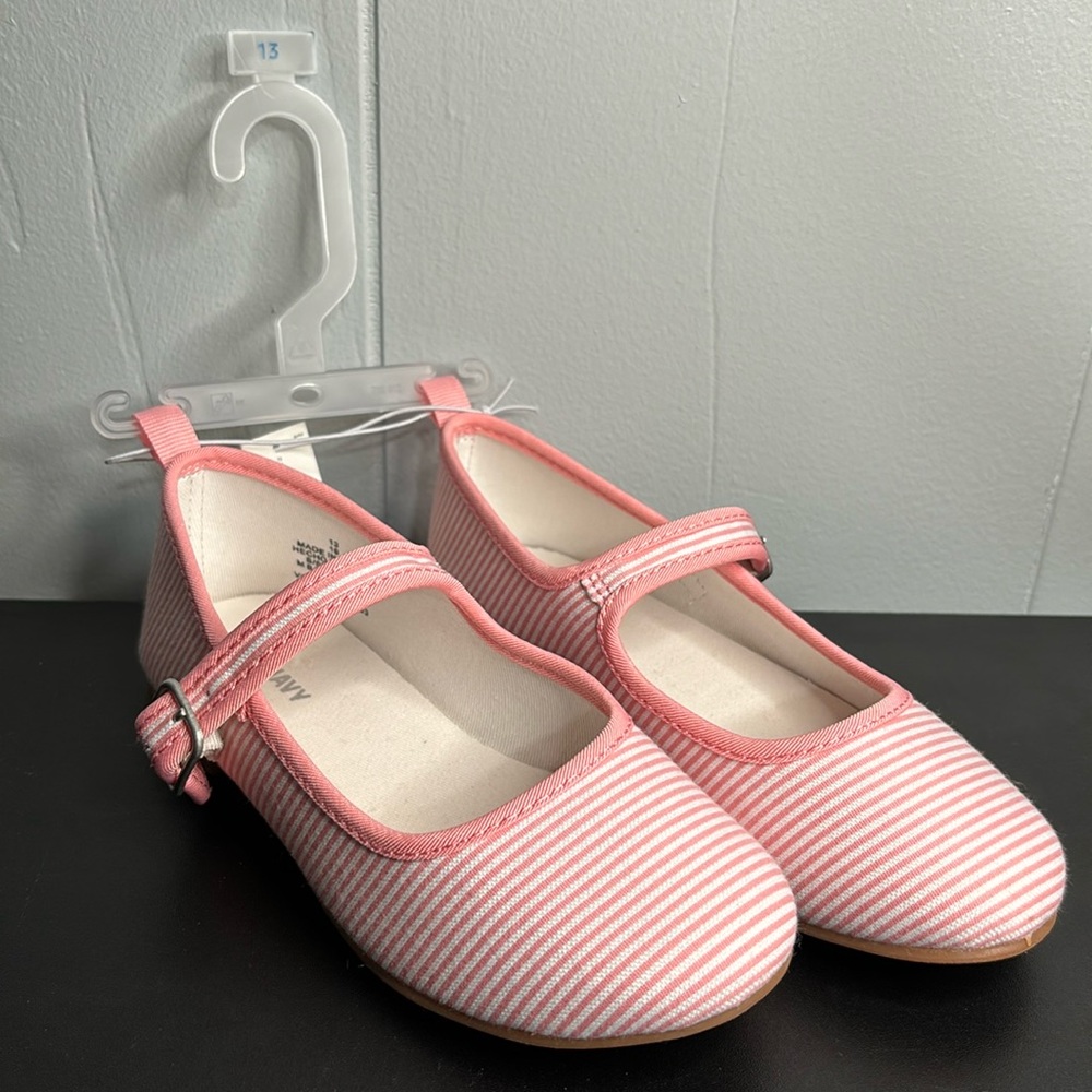 Old Navy Pink and White Ballet Flats with small heel size 13
